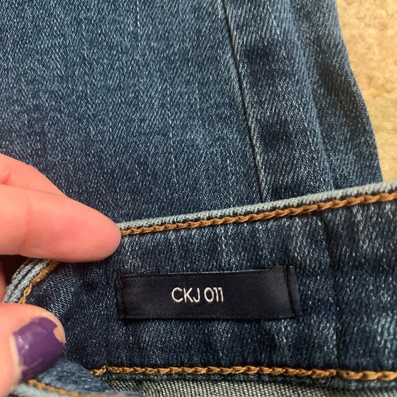 Jean Capri - Picture 2 of 3